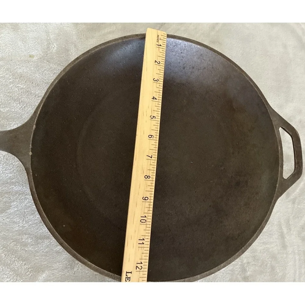 LODGE Cast Iron Wok 13in X 3.5